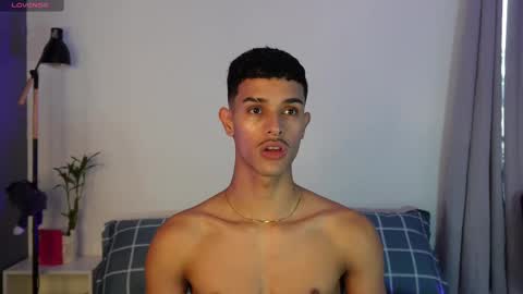 Buster independent model online show from 23, 11, 2025