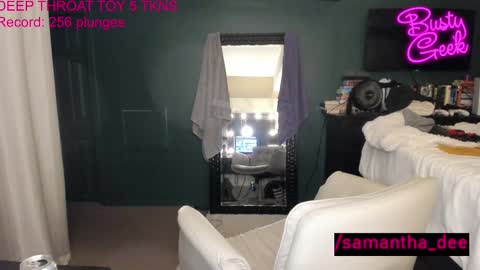 Snapshot of busty_geek48 chatting on 13, 9, 2025 Samantha Dee online show from 13, 9, 2025