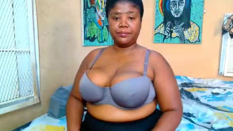 Snapshot of bustyqueenb chatting on 19, 3, 2026 BUSTYQUEENB online show from 19, 3, 2026