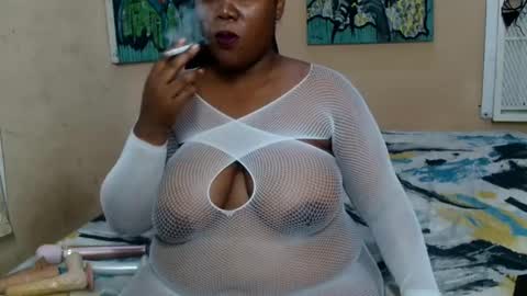 Snapshot of bustyqueenb chatting on 23, 3, 2026 BUSTYQUEENB online show from 23, 3, 2026