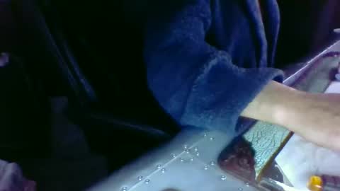 Snapshot of butslutt2 chatting on 30, 11, 2025 butslutt2 online show from 30, 11, 2025