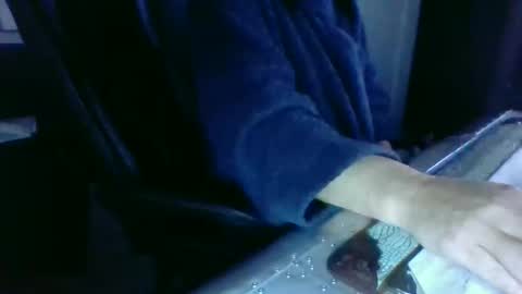 Snapshot of butslutt2 chatting on 2, 12, 2025 butslutt2 online show from 2, 12, 2025