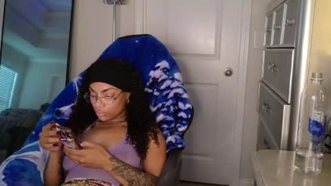 butterfly booty online show from 19, 5, 2026