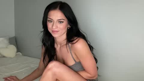 Snapshot of c1luxegirl chatting on 10, 9, 2025 c1luxegirl online show from 10, 9, 2025