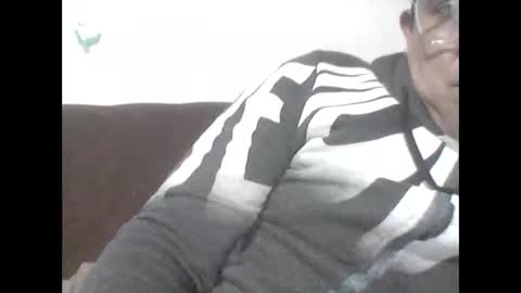 Snapshot of cachito83915 chatting on 3, 2, 2026 Cachudosexy online show from 3, 2, 2026