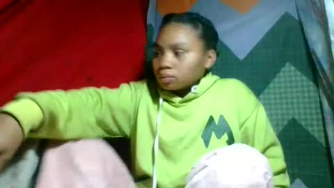 Snapshot of caella98 chatting on 29, 6, 2026 caella98 online show from 29, 6, 2026