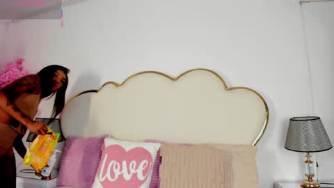 Snapshot of cahitlinbel chatting on 28, 10, 2025 Cahitlin online show from 28, 10, 2025