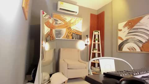 Snapshot of cailing chatting on 16, 3, 2026 I am Katherine online show from 16, 3, 2026