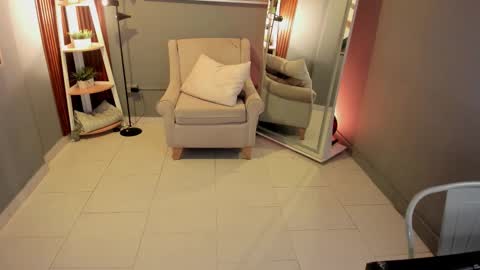 Snapshot of cailing chatting on 21, 3, 2026 I am Katherine online show from 21, 3, 2026