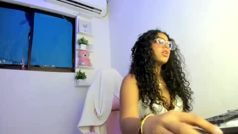 karina online show from 3, 10, 2025