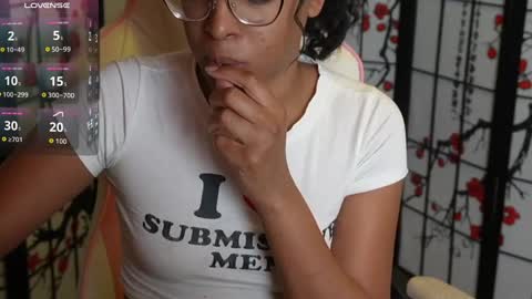 Snapshot of caitlincoxxx chatting on 5, 10, 2025 Caitlins Coxxx online show from 5, 10, 2025