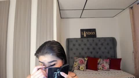 Snapshot of caitlingomez0 chatting on 4, 4, 2026 caitlingomez0 online show from 4, 4, 2026