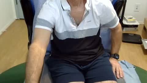 Snapshot of califun4u chatting on 19, 12, 2025 califun4u online show from 19, 12, 2025