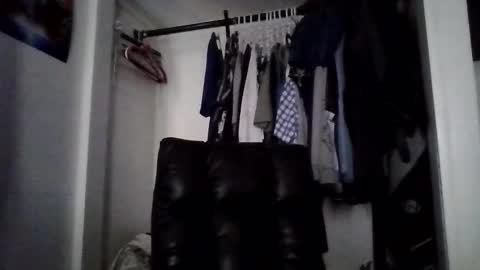 calilovin420 online show from 22, 4, 2026