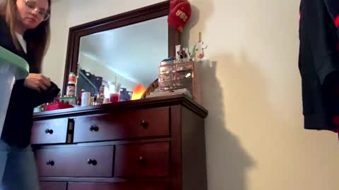 calishop1 online show from 19, 2, 2025