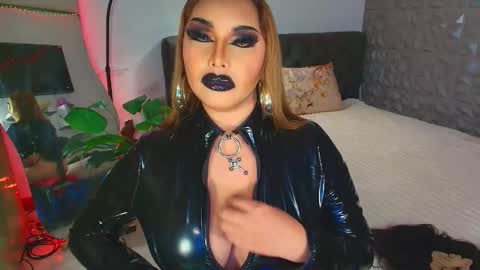 Miss Jane Commander online show from 7, 12, 2024