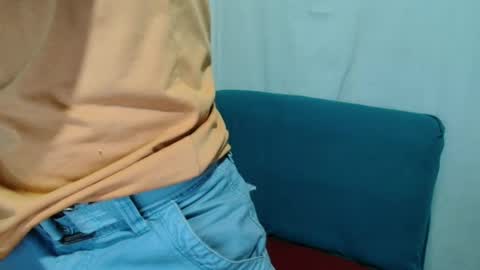 Snapshot of callme_pogs chatting on 24, 12, 2024 callme_pogs online show from 24, 12, 2024