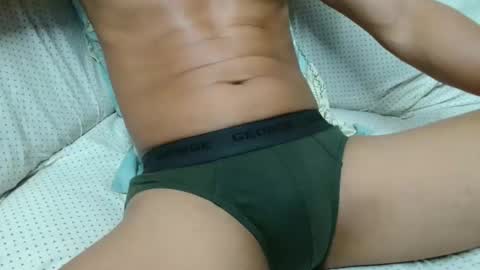 Snapshot of callme_pogs chatting on 23, 11, 2025 callme_pogs online show from 23, 11, 2025