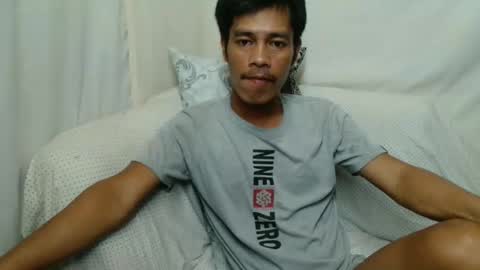 Snapshot of callme_pogs chatting on 16, 12, 2025 callme_pogs online show from 16, 12, 2025