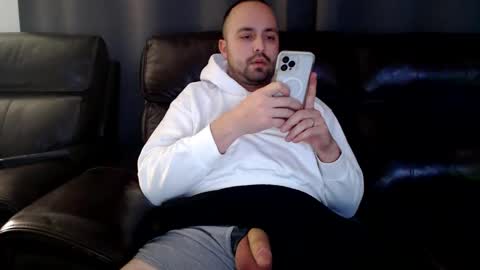 DesertBoy2023 online show from 1, 1, 2025