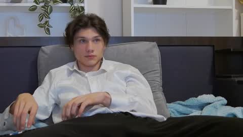 Calvin online show from 11, 1, 2025