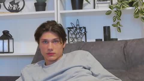 Calvin online show from 27, 2, 2025