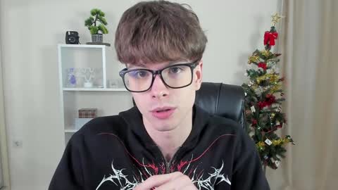 Hey I am Calvin  online show from 8, 12, 2024