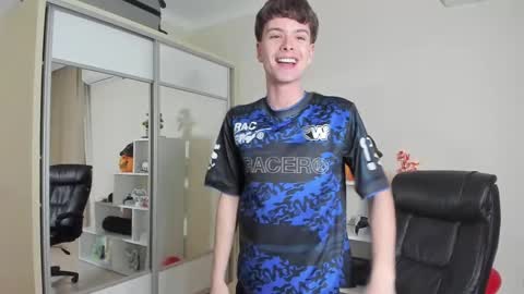 Hey I am Calvin  online show from 19, 2, 2025