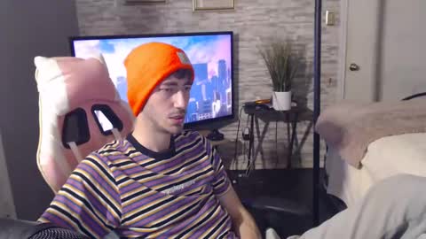 Snapshot of calvin_tanner chatting on 27, 12, 2024 calvin_tanner online show from 27, 12, 2024