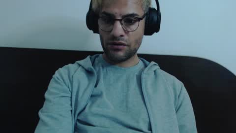 Snapshot of calvinjohnlad chatting on 20, 2, 2025 Calvinjohnlad online show from 20, 2, 2025