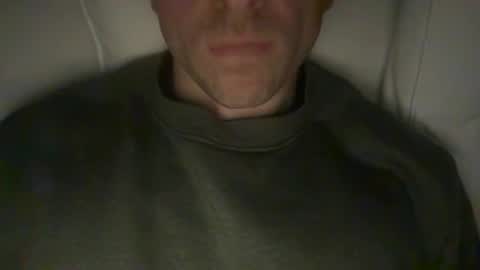 Snapshot of calvinzz chatting on 5, 12, 2025 calvinzz online show from 5, 12, 2025