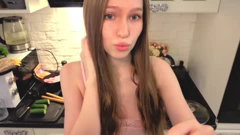 Snapshot of calyra chatting on 23, 3, 2026 Callie online show from 23, 3, 2026