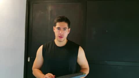 camara110 online show from 17, 1, 2025