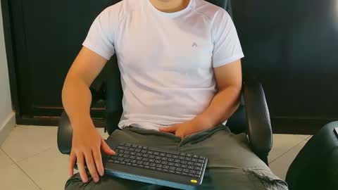 camara110 online show from 27, 1, 2025