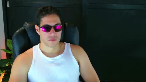 camara110 online show from 18, 2, 2025