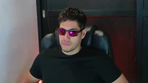 camara110 online show from 24, 9, 2025