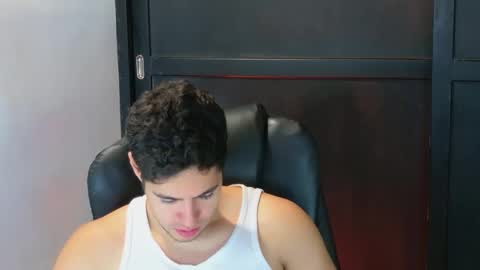 camara110 online show from 11, 10, 2025