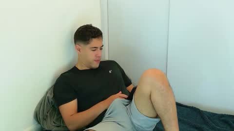 camara110 online show from 8, 11, 2025