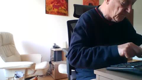 Snapshot of camcologne chatting on 10, 1, 2025 camcologne online show from 10, 1, 2025