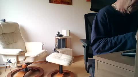 Snapshot of camcologne chatting on 31, 10, 2025 camcologne online show from 31, 10, 2025