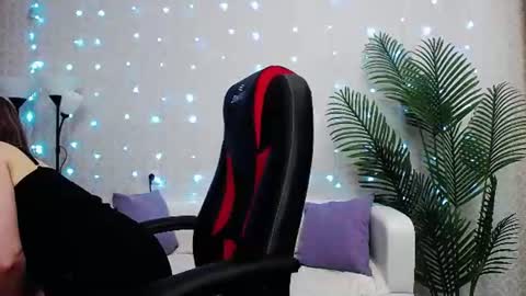 camelia_lillie online show from 15, 7, 2026