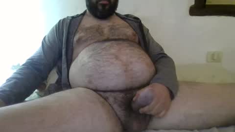 Snapshot of camera008 chatting on 11, 11, 2025 camera008 online show from 11, 11, 2025