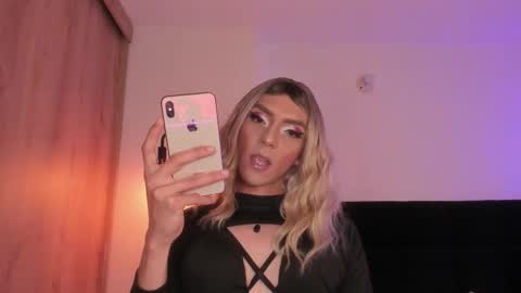 Snapshot of cameron_lyra chatting on 12, 1, 2026 Cameron online show from 12, 1, 2026