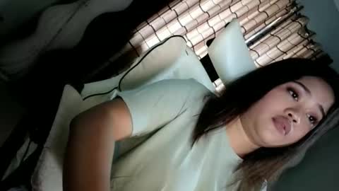 Snapshot of camgirl_jade chatting on 30, 5, 2026 Jade online show from 30, 5, 2026