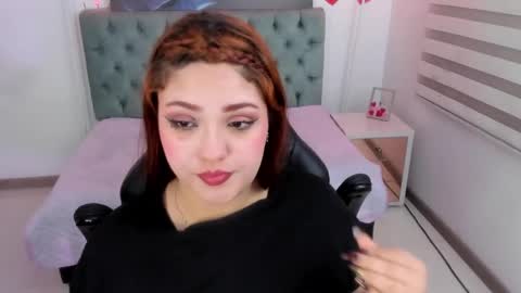 Camila Osorio online show from 2, 3, 2025