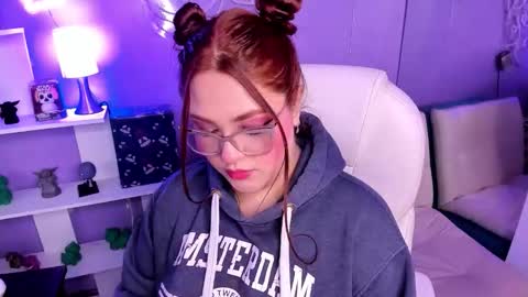 Camila Osorio online show from 18, 12, 2025