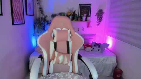 Snapshot of camiilaatorres chatting on 16, 12, 2025 camila online show from 16, 12, 2025