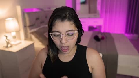 Camila buitrago online show from 30, 12, 2024