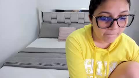 Snapshot of camila_buitrago chatting on 28, 7, 2026 Camila buitrago online show from 28, 7, 2026