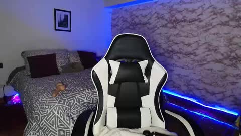 Snapshot of camila_iroose chatting on 6, 3, 2026 Camila Roose online show from 6, 3, 2026